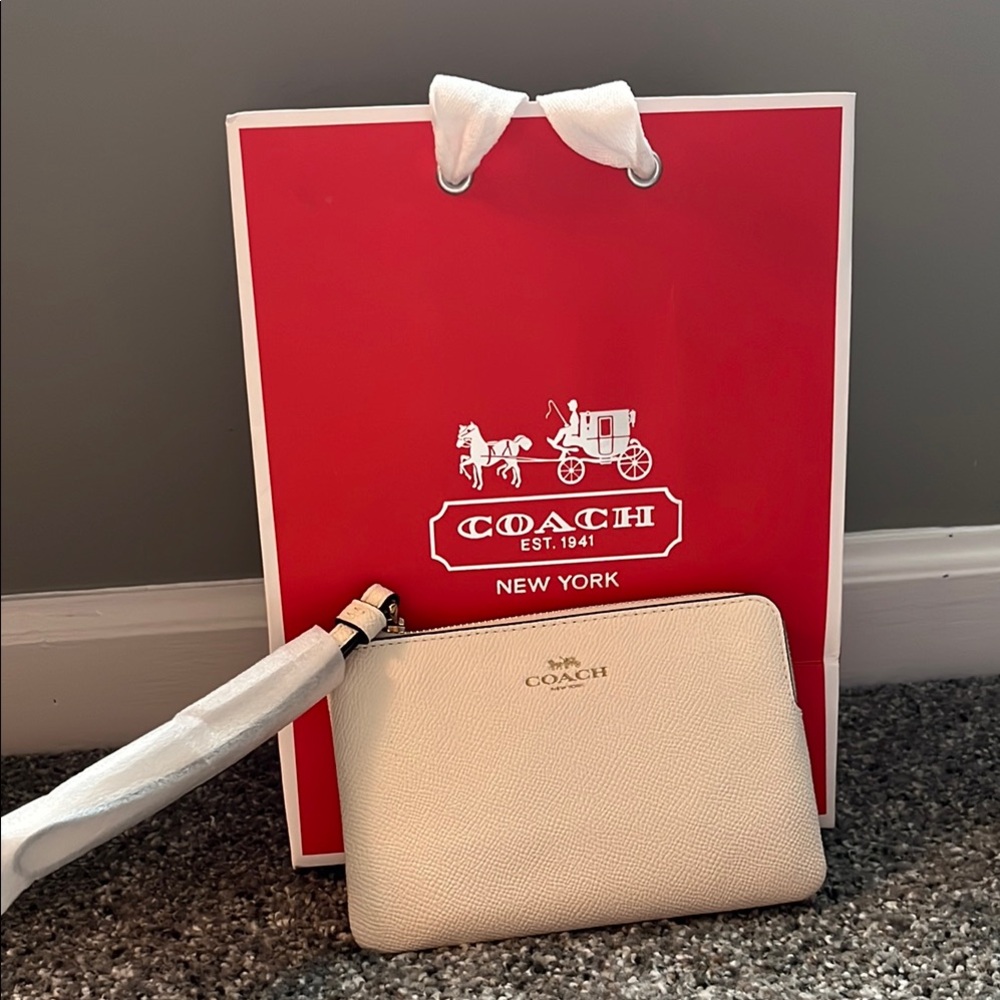 Wristlet